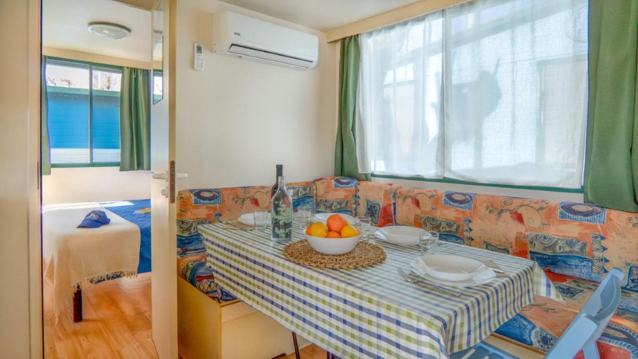 Sereno Camping Holiday Moniga del Garda Zewnętrze zdjęcie